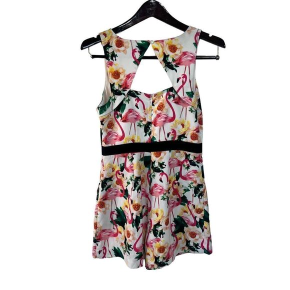 Nicole Miller women’s tropical flamingo short romper cut out back vacation sz 2 - Picture 2 of 7